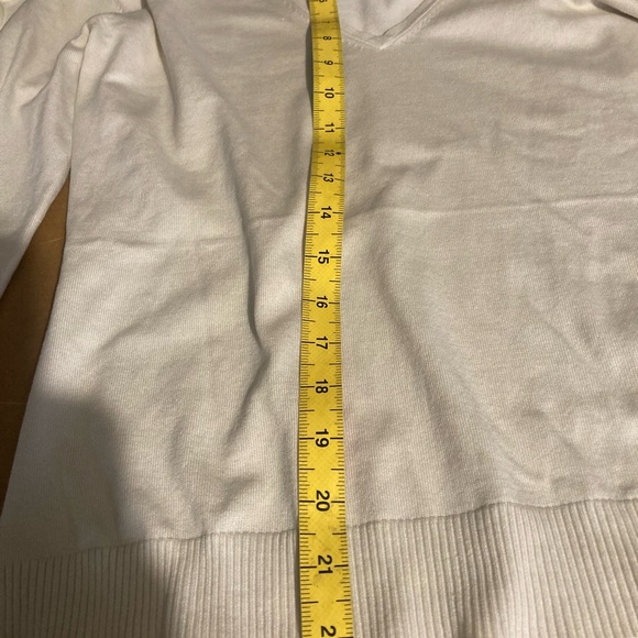 Lacoste off white V neck sweater size42 - Picture 6 of 7